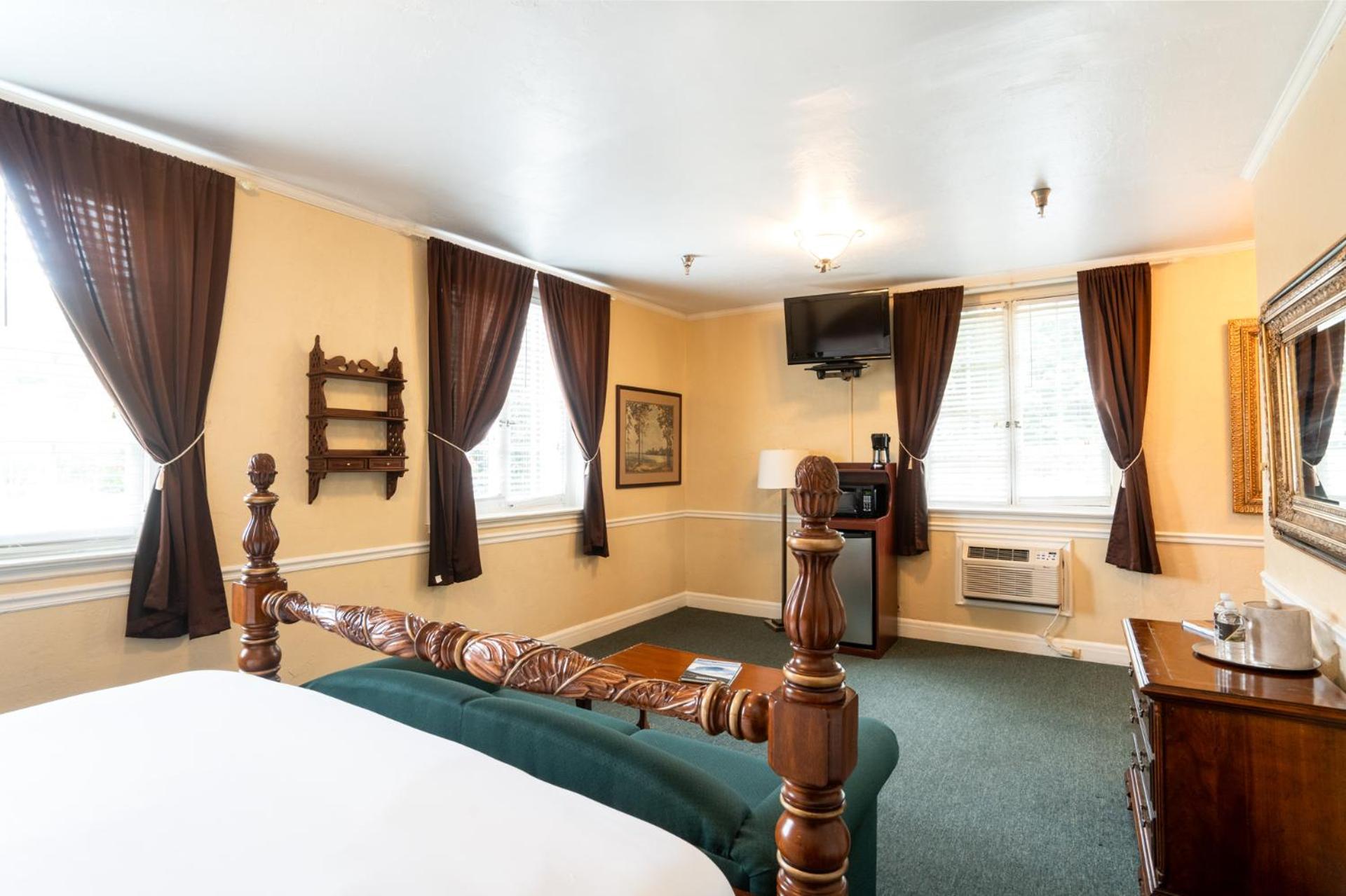 Lake Lure Inn And Spa Esterno foto