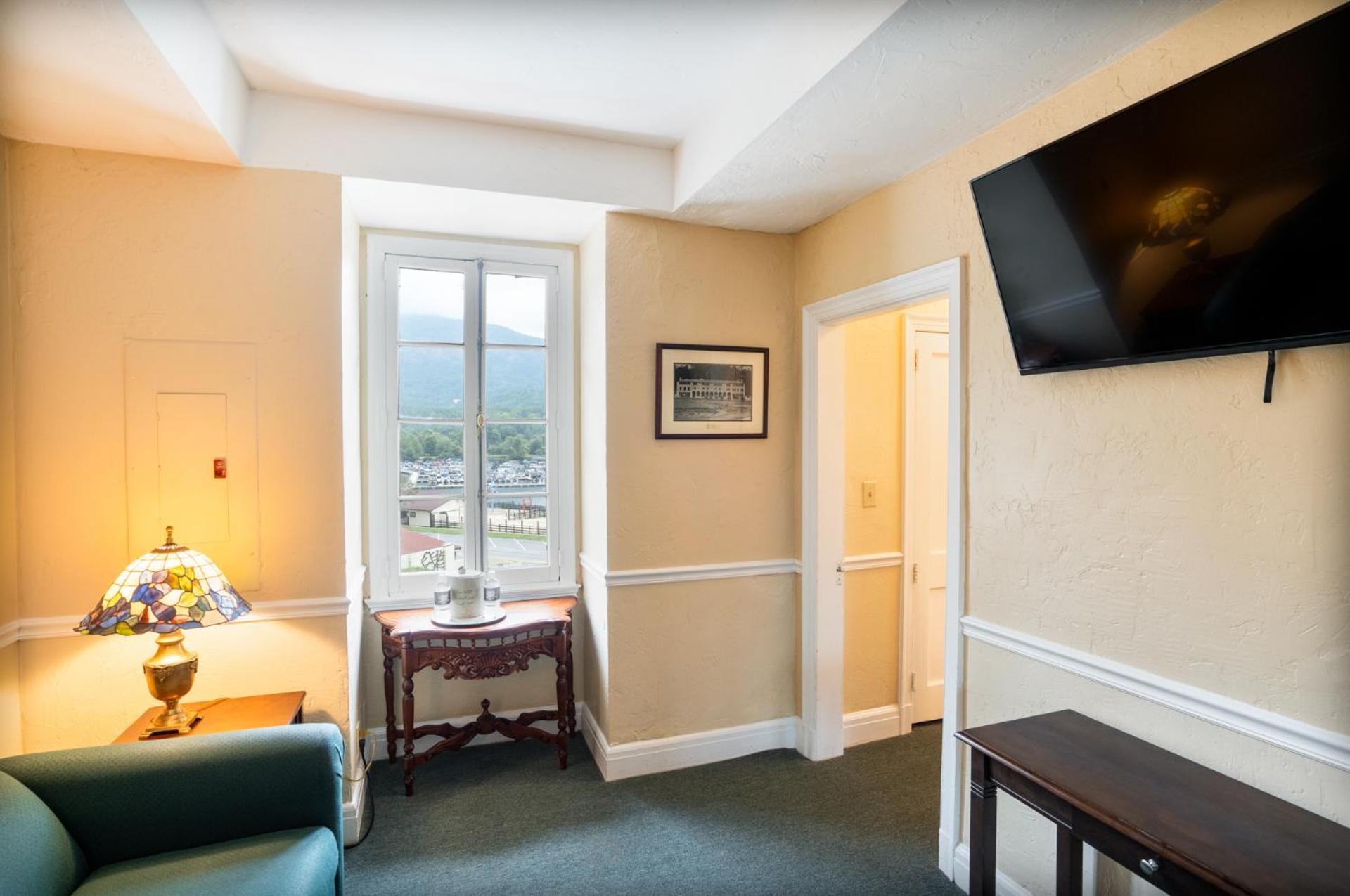 Lake Lure Inn And Spa Esterno foto