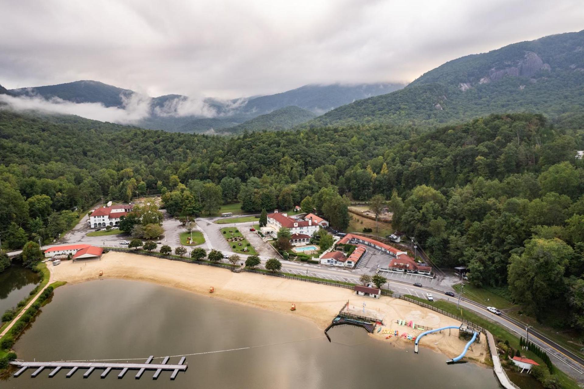 Lake Lure Inn And Spa Esterno foto